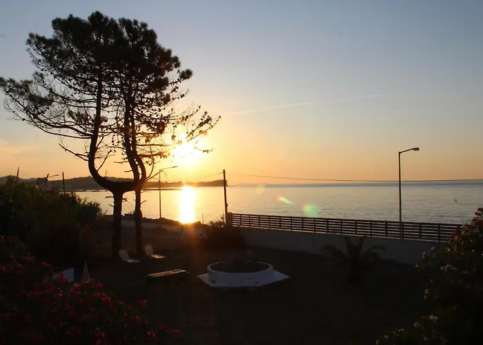 Anastazia\'S Seaside Apartments